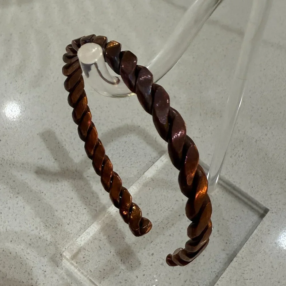 Unisex Metallic Copper Bracelet
